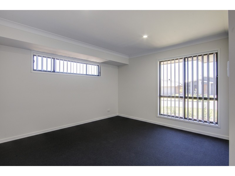 18 Steves Way, Coomera QLD 4209