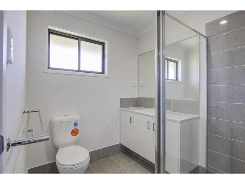 18 Steves Way, Coomera QLD 4209