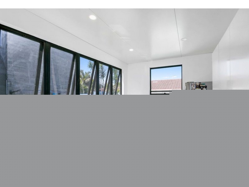 2/52 Stevens Street, Southport QLD 4215