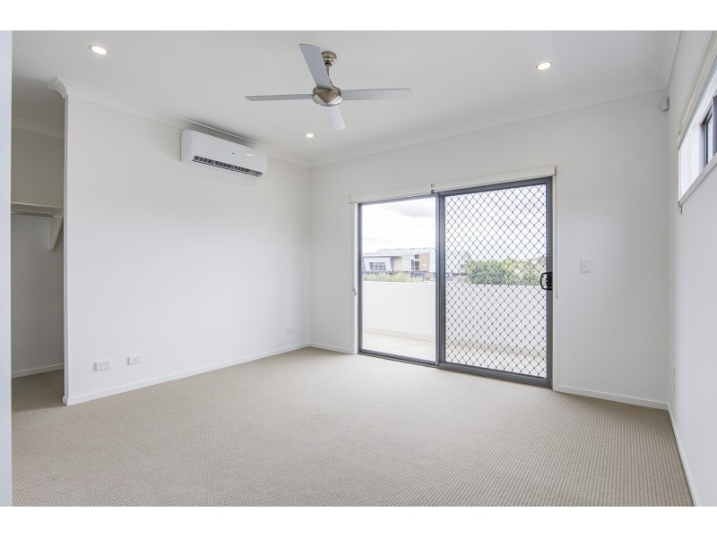 5036 Harbourview Drive, Hope Island QLD 4212