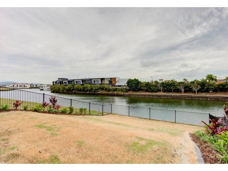 5036 Harbourview Drive, Hope Island QLD 4212