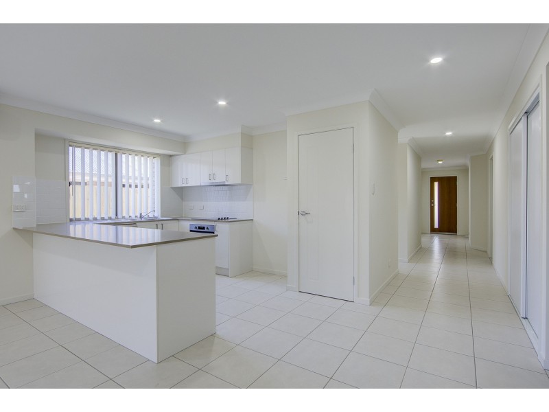 16 Steves Way, Coomera QLD 4209