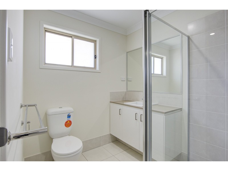 16 Steves Way, Coomera QLD 4209