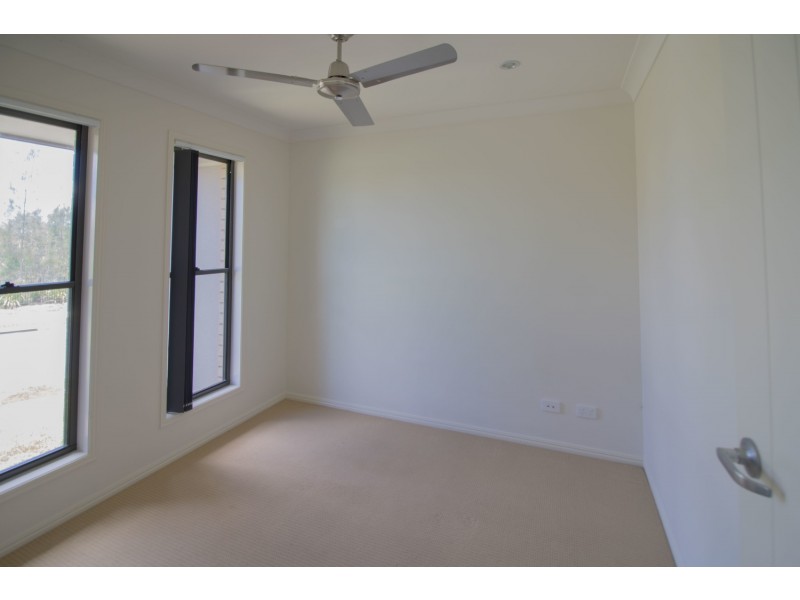 8 Alfred Raymond Hulse Drive, Upper Coomera QLD 4209