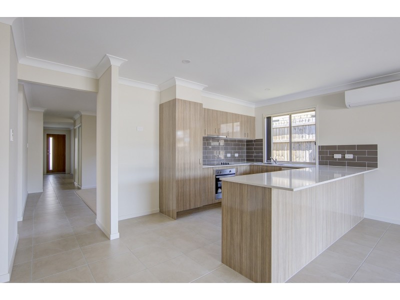 9 Clermont Street, Holmview QLD 4207