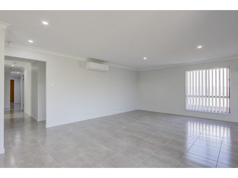 291 Tallagandra Road, Holmview QLD 4207