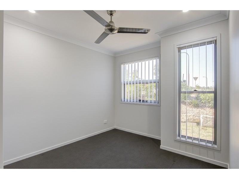 291 Tallagandra Road, Holmview QLD 4207