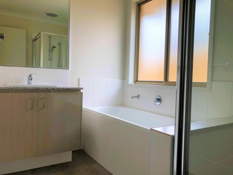 18 Marshall Circuit, Coomera QLD 4209
