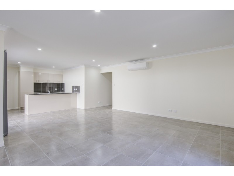 30 Clermont Street, Holmview QLD 4207