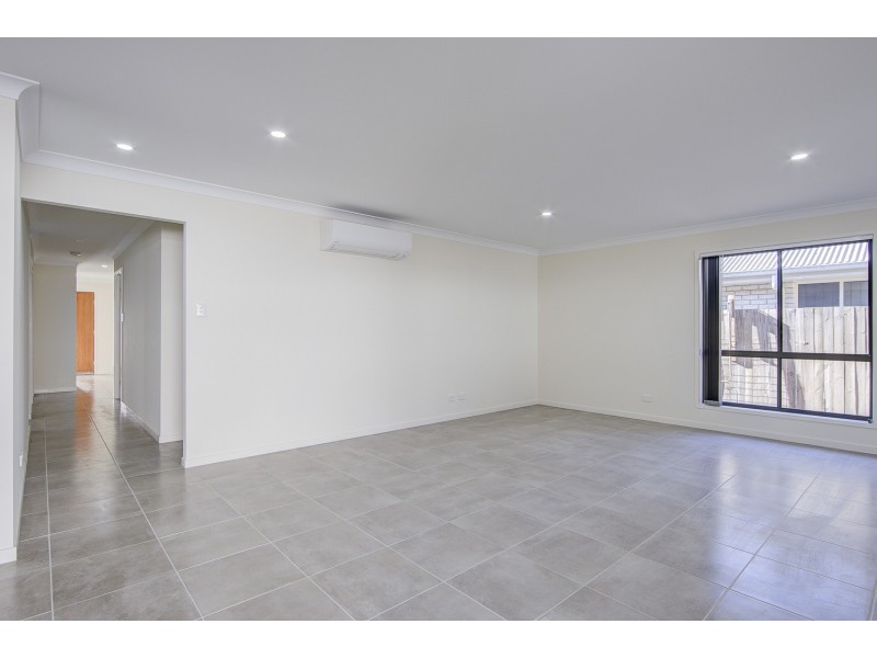 30 Clermont Street, Holmview QLD 4207