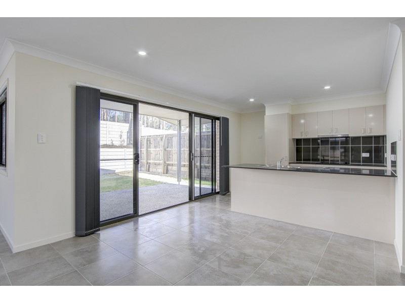 30 Clermont Street, Holmview QLD 4207