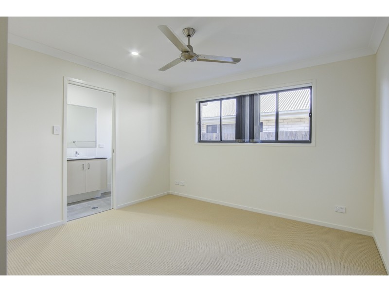 30 Clermont Street, Holmview QLD 4207