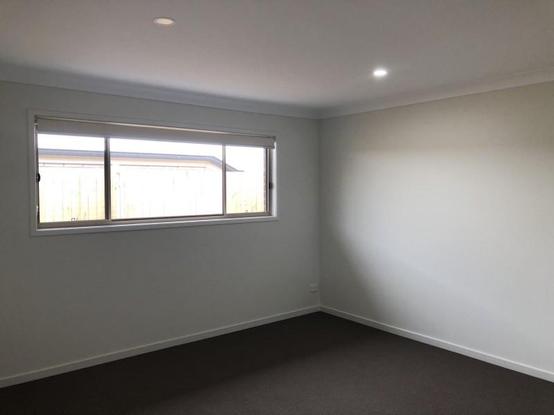 33 Gillian Drive, Coomera QLD 4209