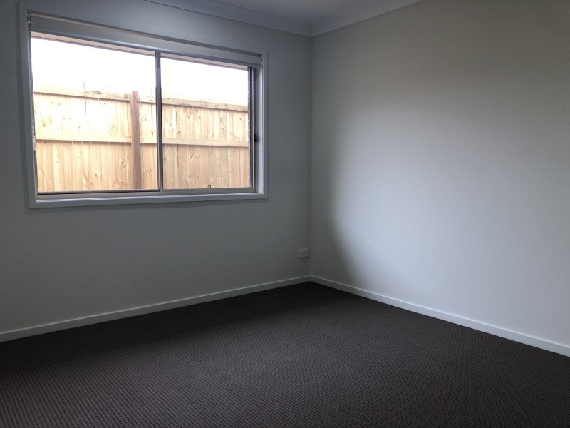 33 Gillian Drive, Coomera QLD 4209