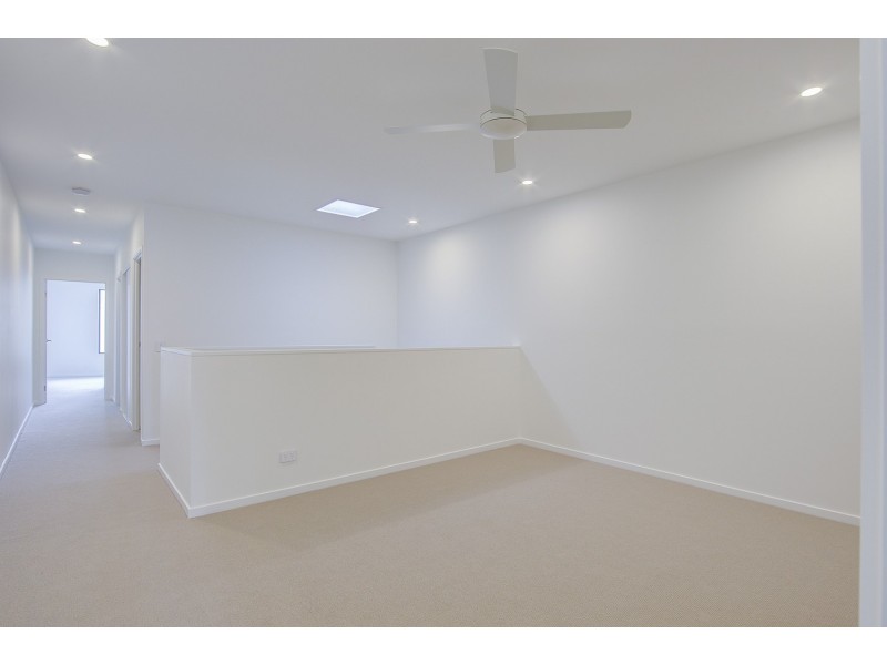 66 Promenade Circuit, Hope Island QLD 4212