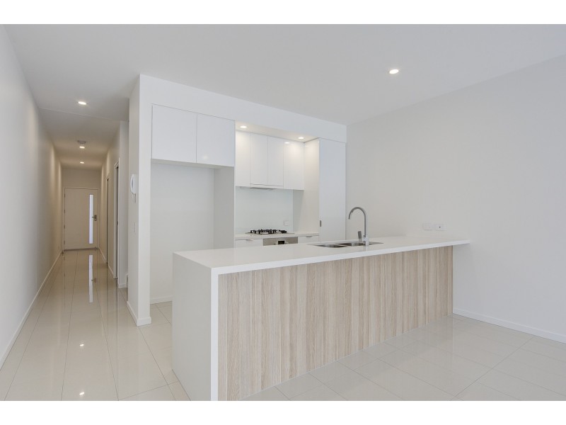 66 Promenade Circuit, Hope Island QLD 4212