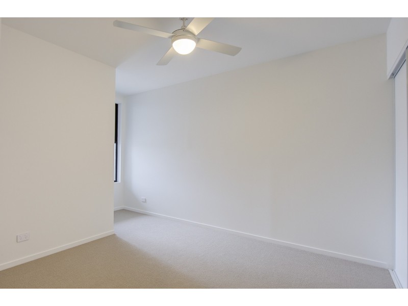 66 Promenade Circuit, Hope Island QLD 4212