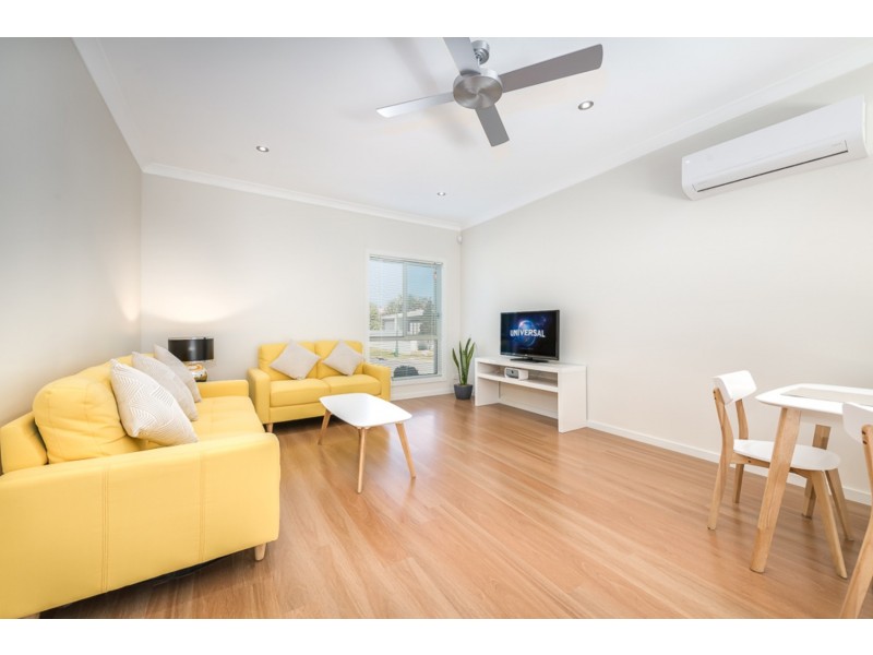32 Highcrest Circuit, Molendinar QLD 4214