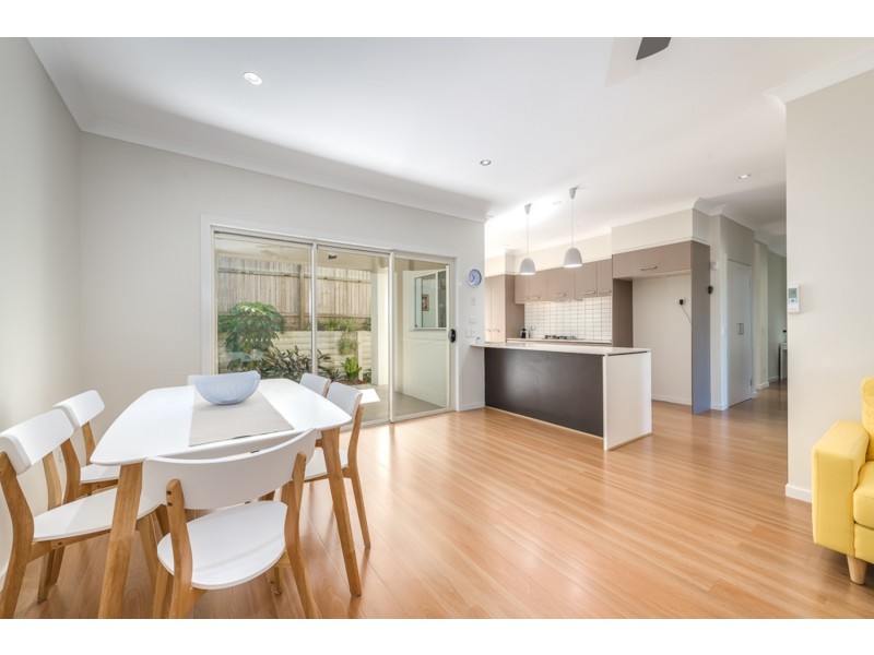 32 Highcrest Circuit, Molendinar QLD 4214