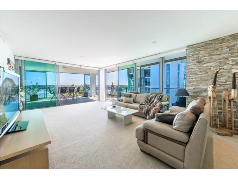 7506/2 Ephraim Island, Paradise Point QLD 4216