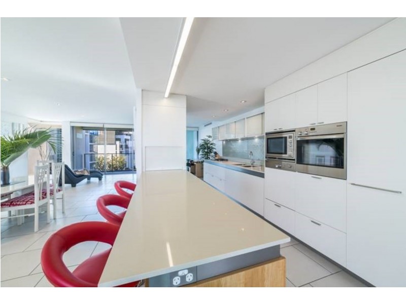 7506/2 Ephraim Island, Paradise Point QLD 4216