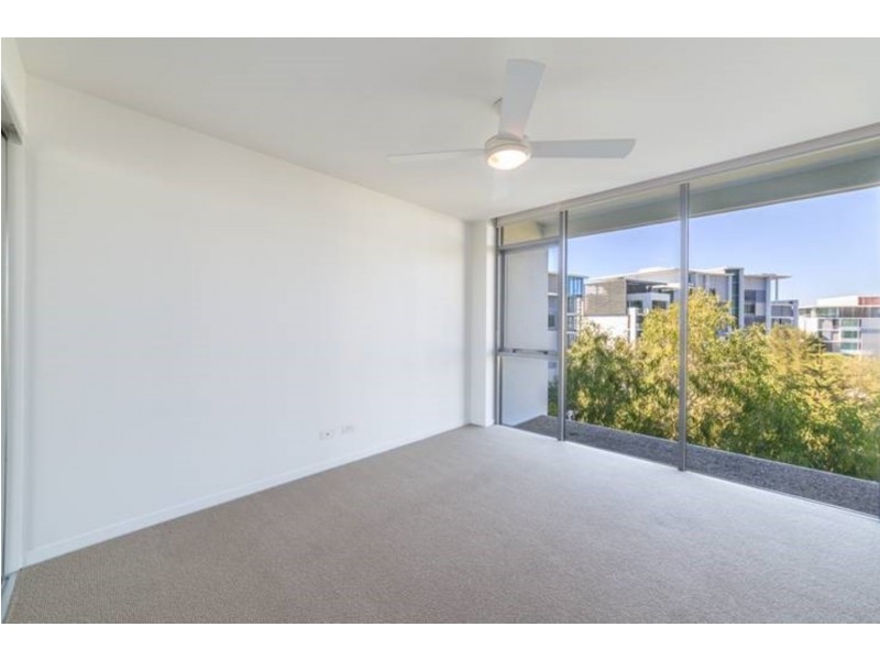 7506/2 Ephraim Island, Paradise Point QLD 4216