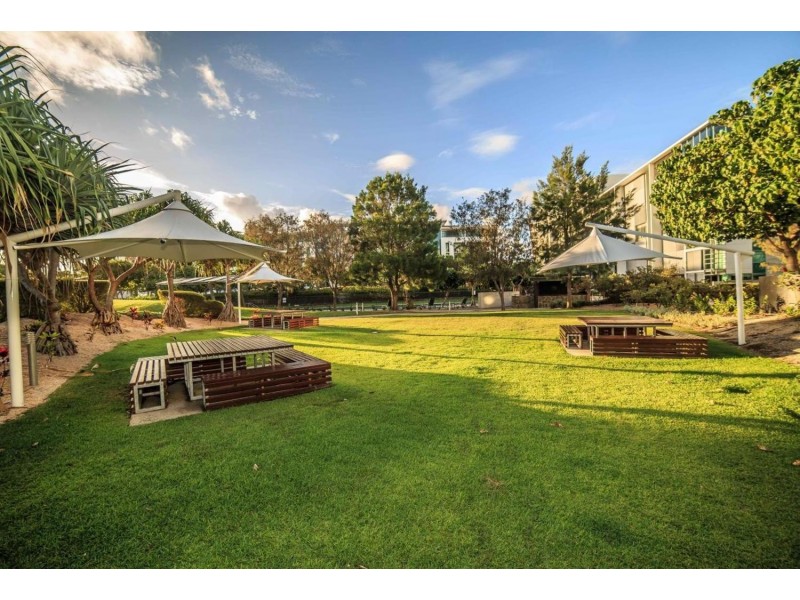 7506/2 Ephraim Island, Paradise Point QLD 4216