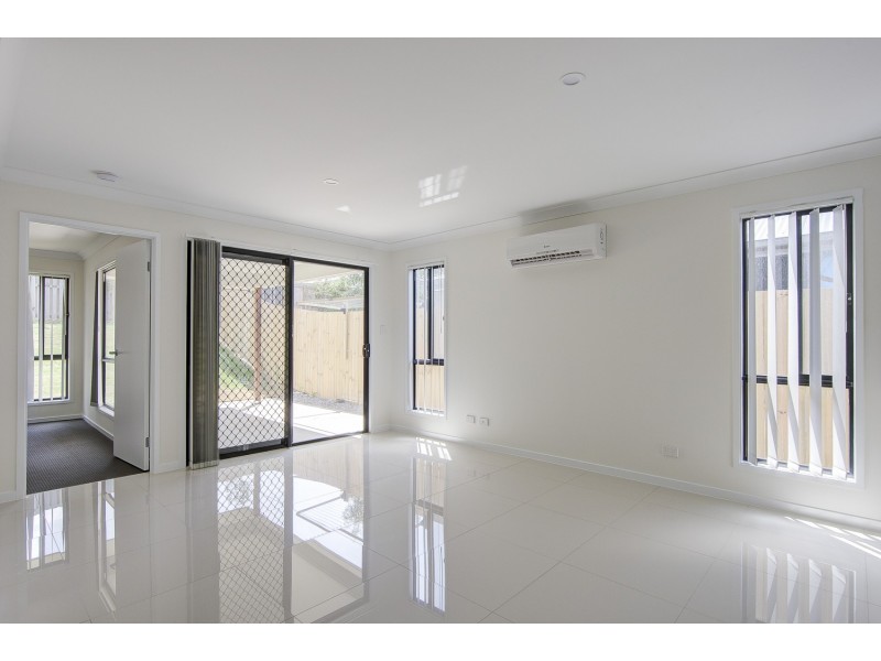 1/92 Pepper Tree Drive, Holmview QLD 4207