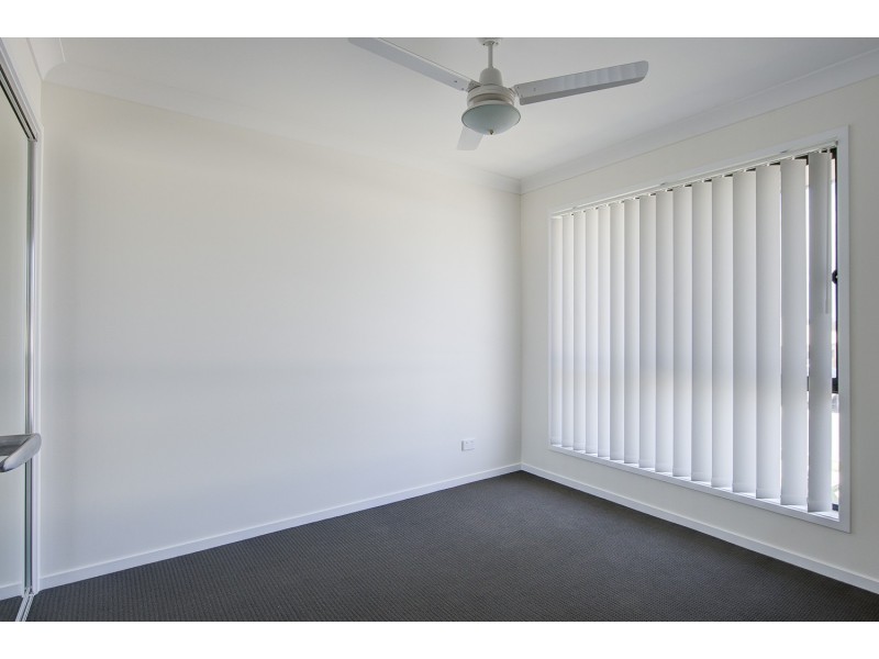 1/92 Pepper Tree Drive, Holmview QLD 4207