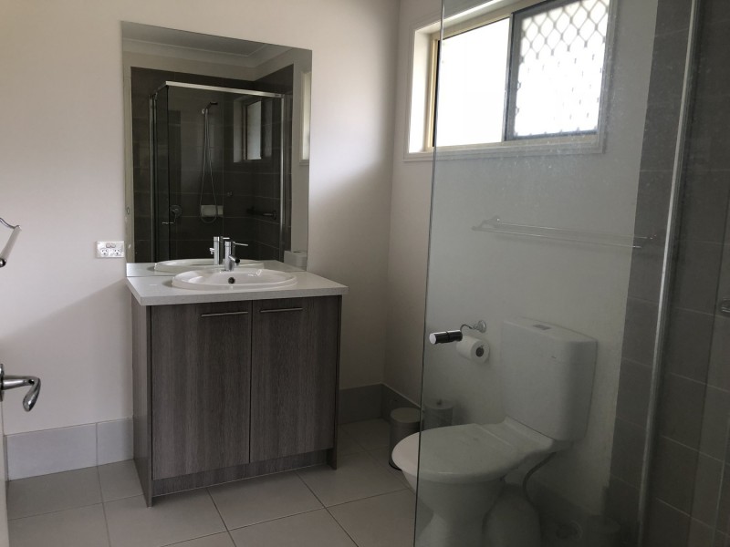 13 Sunrise Crescent, Merrimac QLD 4226