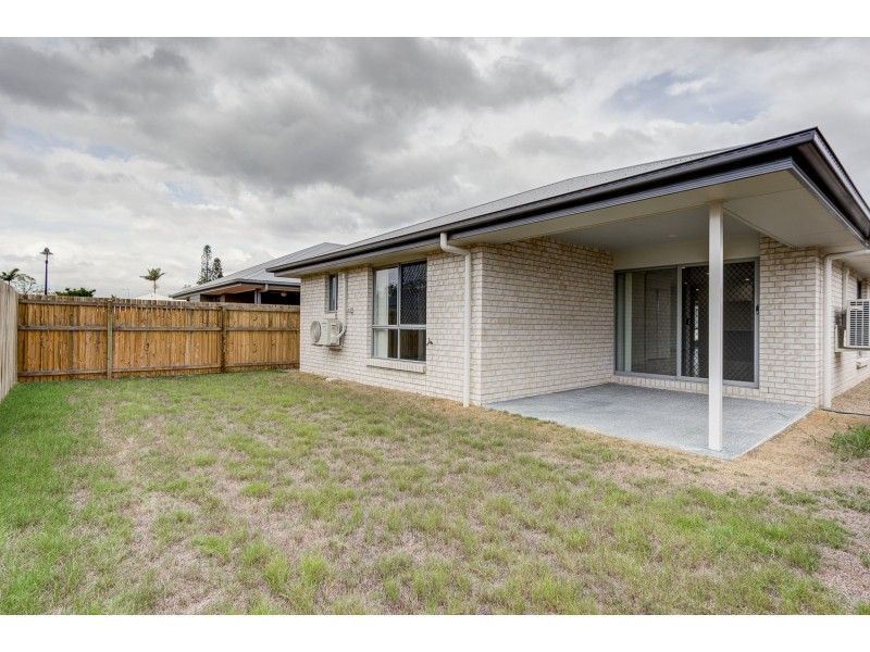 16 Niels Crescent, Park Ridge QLD 4125