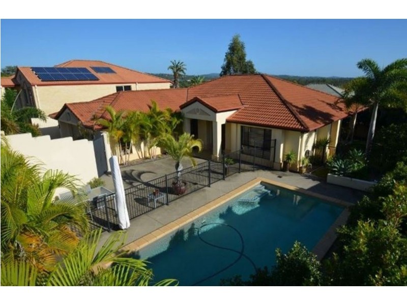 4 Respall Way, Arundel QLD 4214