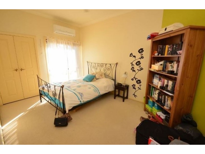 4 Respall Way, Arundel QLD 4214