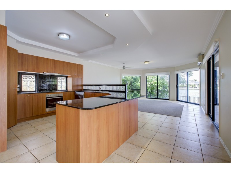 56 The Peninsula, Helensvale QLD 4212