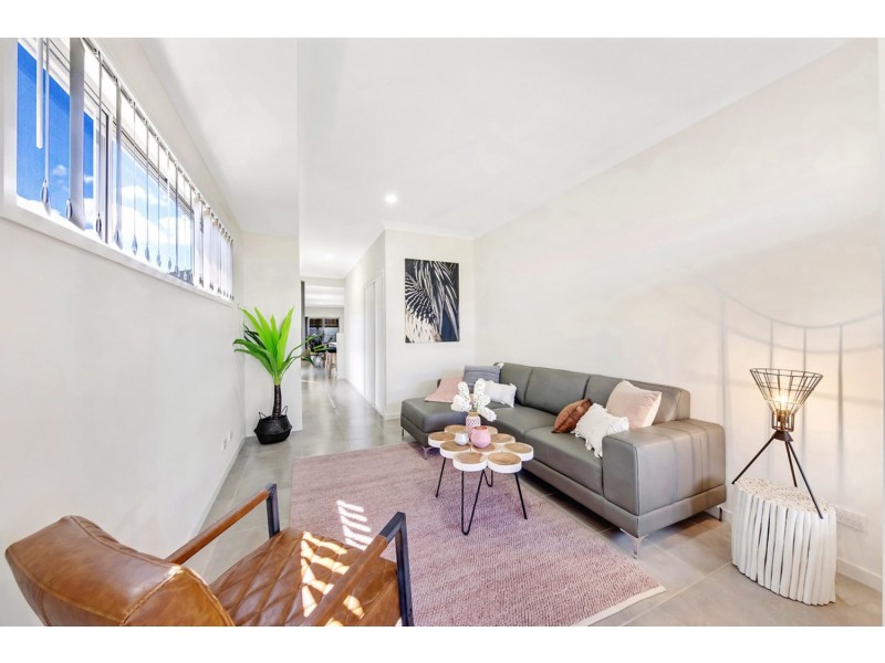 1 Brightstart Street, Ormeau QLD 4208