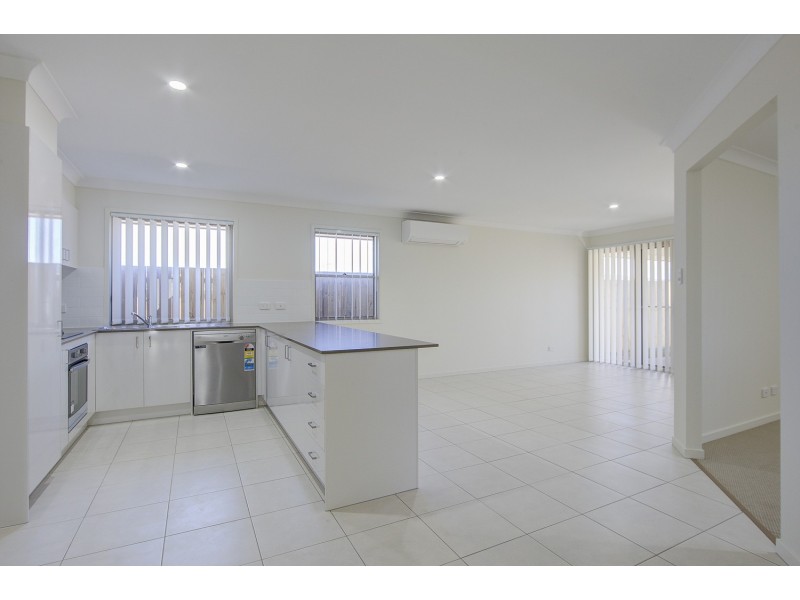 27 Berzins Court, Bahrs Scrub QLD 4207