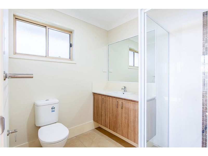 4 Clermont Street, Holmview QLD 4207