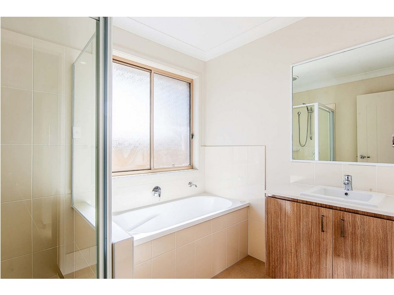 4 Clermont Street, Holmview QLD 4207