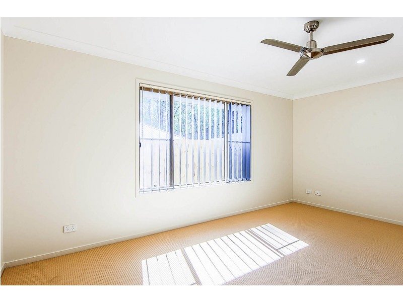 4 Clermont Street, Holmview QLD 4207