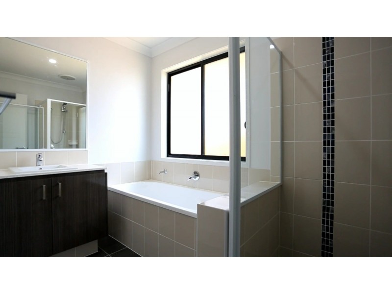 32 Garden Road, Coomera QLD 4209