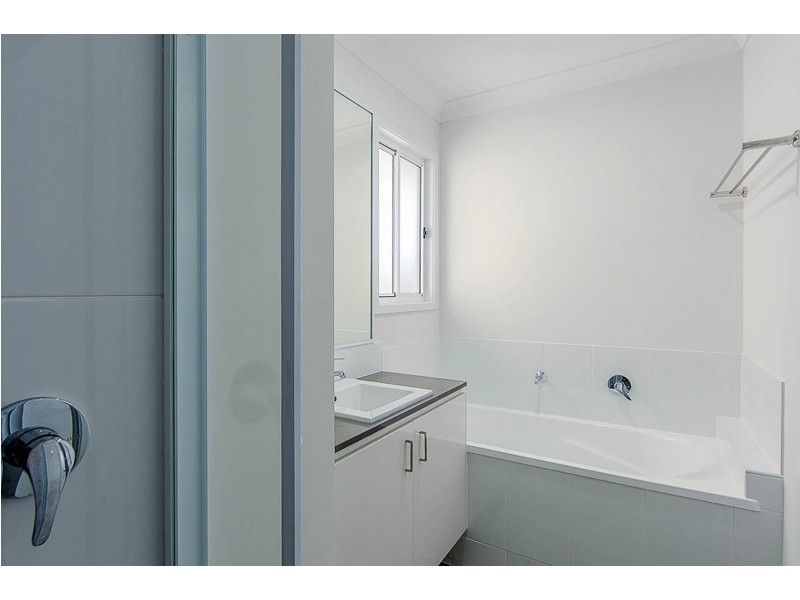 18 Clermont Street, Holmview QLD 4207