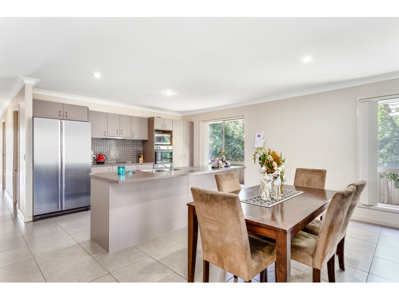 36 Sanctuary Parkway, Waterford QLD 4133
