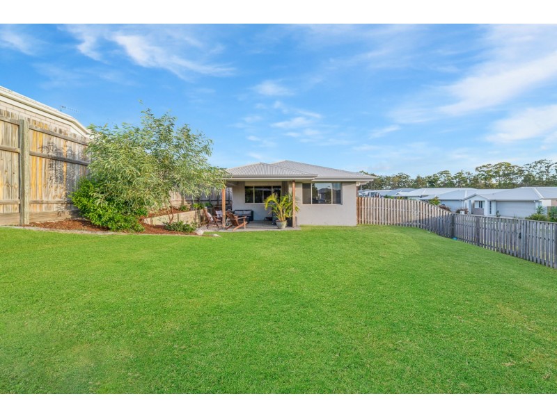 10 Sunstone Avenue, Pimpama QLD 4209