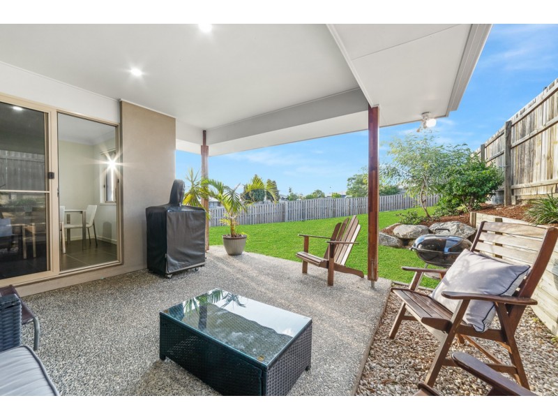 10 Sunstone Avenue, Pimpama QLD 4209