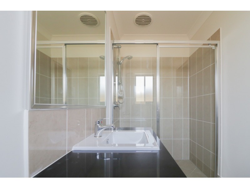 19 Steves Way, Coomera QLD 4209