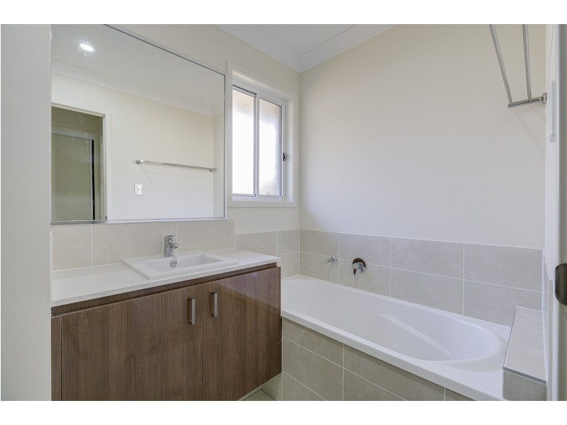 38 Marshall Circuit, Coomera QLD 4209