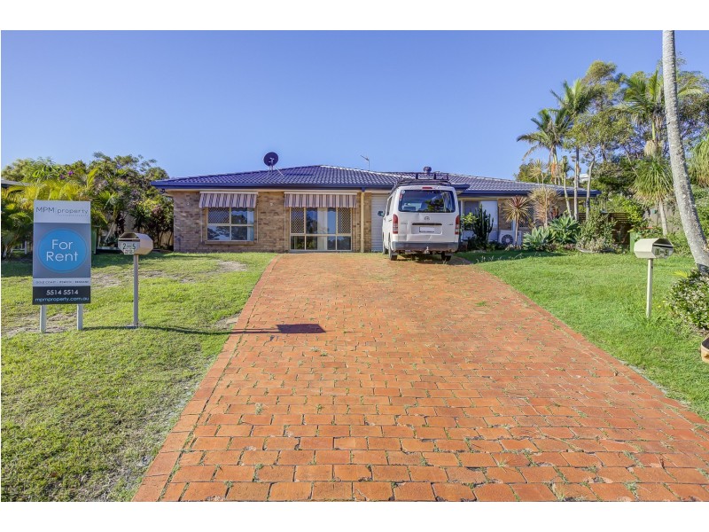 2/5 Jupiter Close, Labrador QLD 4215