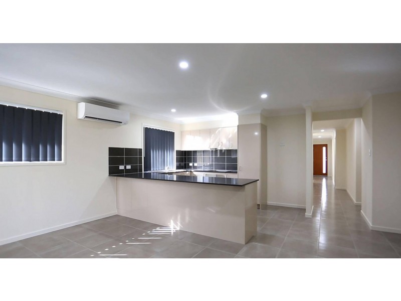 10 Steves Way, Coomera QLD 4209