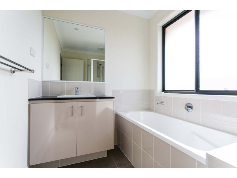 10 Steves Way, Coomera QLD 4209