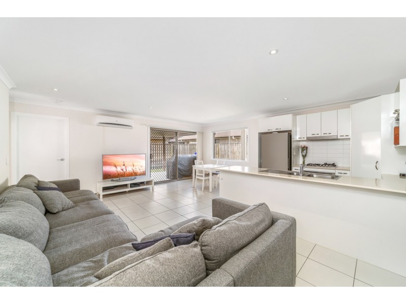 10 Rothbury Terrace, Pimpama QLD 4209